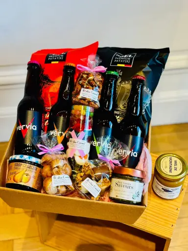 Panier garni gourmand + pot de miel artisanal